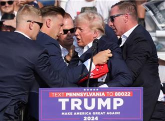 川普中彈被視為美國英雄「和自由女神並列」 陸學者：對拜登非常不利