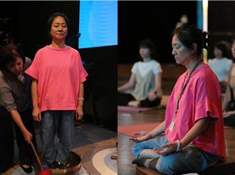 楊麗音練習「正念呼吸」 體驗頌缽音療居然睡著了