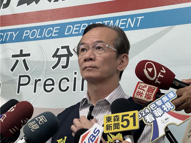 台南市警局刑警大队长张文源喊话枪手，「为了安全，尽速投案」。(曹婷婷摄)