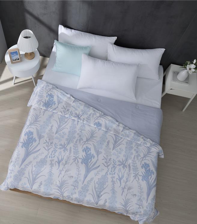 Global Mall新北中和店推寢室物語「COOL冰紗涼感夏被」，原價8000元、會員獨享價1980元。（Global Mall提供／朱世凱台北傳真）