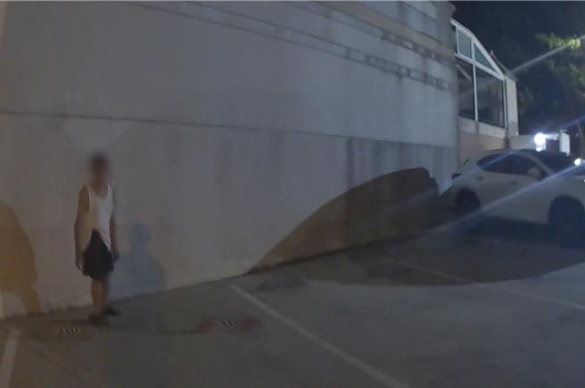 88岁失智翁迷途，台中警从姓名问到生肖仍没辄，歷15小时后终返家。（台中市警察局第三分局提供／李易昌台中传真）