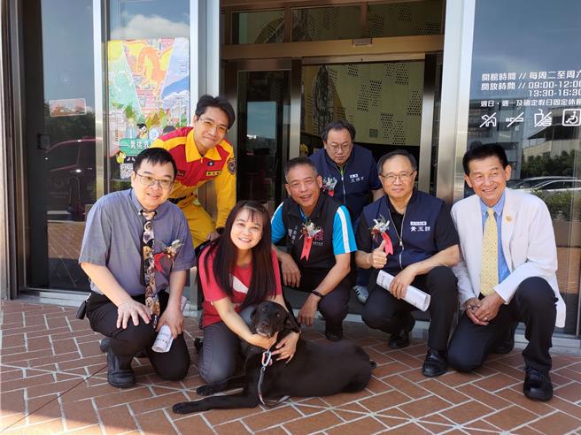 医狗同心，搜救同行，桃园市特别举办领犬员与兽医师的研习训练。(消防提供／蔡依珍桃园传真)