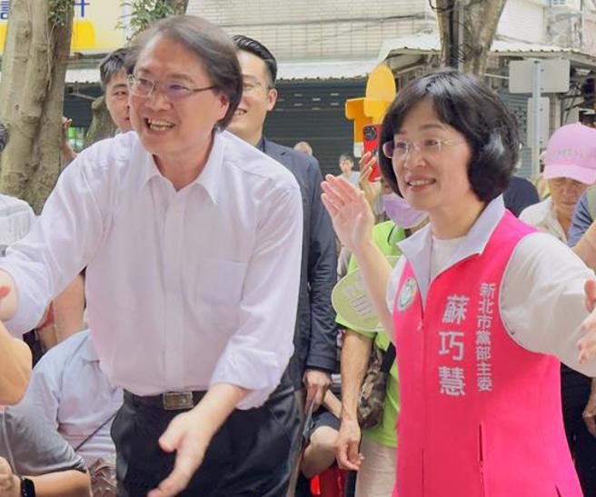 林右昌（左）、苏巧慧（右）。（资料照片，吕健豪摄）