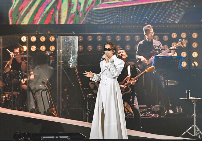 林志炫13日在台北小巨蛋舉辦安可加場演唱會。（寬宏藝術提供）