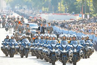 法國新總理難產 組閣陷僵局