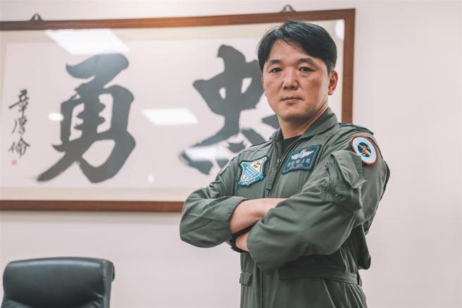 第41作戰隊隊長黃上校