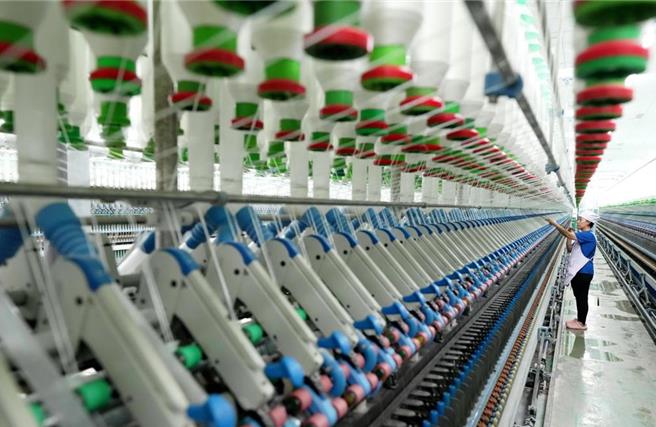 大陸國家統計局15日表示，第二季經濟運行可以概括為「形有波動、勢仍向好」，短期波動不會改變長期向好大勢。（摘自新華社）