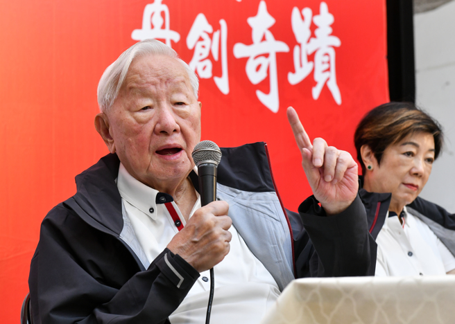 台积电创办人张忠谋一举一动都是各界关注焦点。（图／报系资料照）
