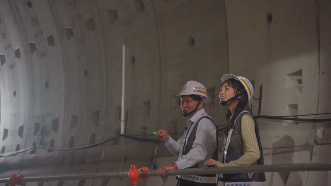 《Chill桃不一樣》前往桃園捷運工程地下隧道施工現場，揭密未來的桃園軌道建設。（圖／桃園市政府提供）