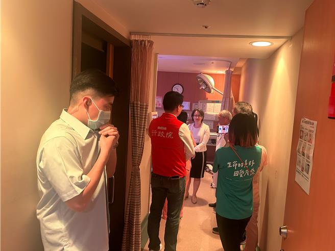 副总统萧美琴14日秘密造访位台中知名生殖医学中心：茂盛医院。（简佳裕提供／冯惠宜台中传真）