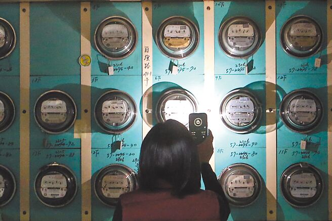 租屋族缴电费发票中奖，奖金属于租客还是房东的，引起网友讨论。（示意图／本报资料照片）