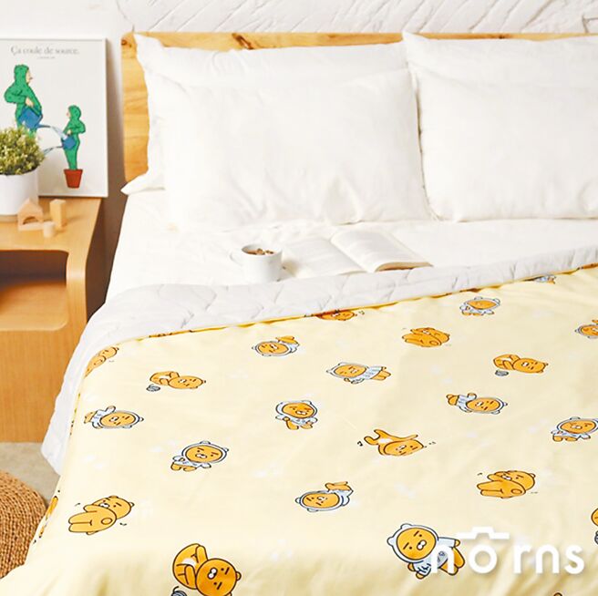 京站的「Norns Kakao Friends Ultra Cool涼感舒眠被」，原價2480元、特價1980元。（京站提供）