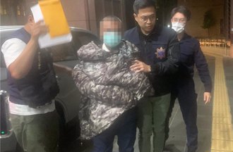 不滿管制大陸民眾來台旅遊 朝數發部轟3槍！民宿業者起訴