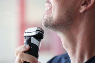 父親節頂級質感贈禮！特搜2024網友推薦6大電動刮鬍刀品牌、購買要點大公開