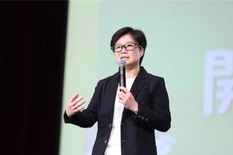 批楊懿珊比口譯哥還沒資格！媒體人轟綠營：讓外交人員心寒