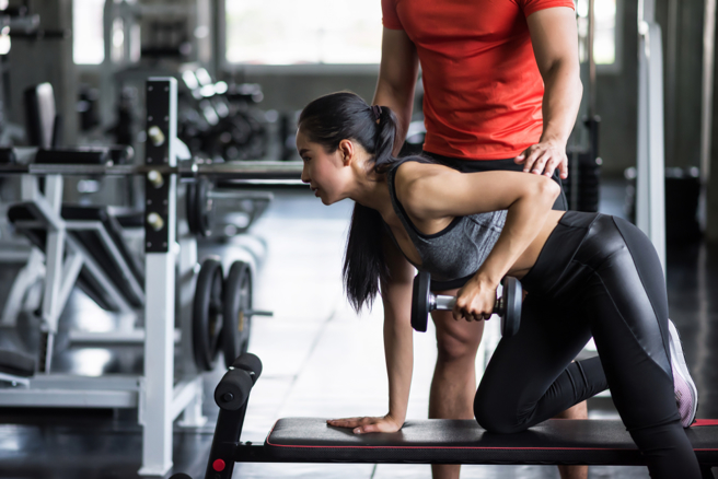 一名男网友在健身房看到有女会员全妆上阵，好奇运动为何要化妆，话题引发热议。（图：shutterstock／达志）