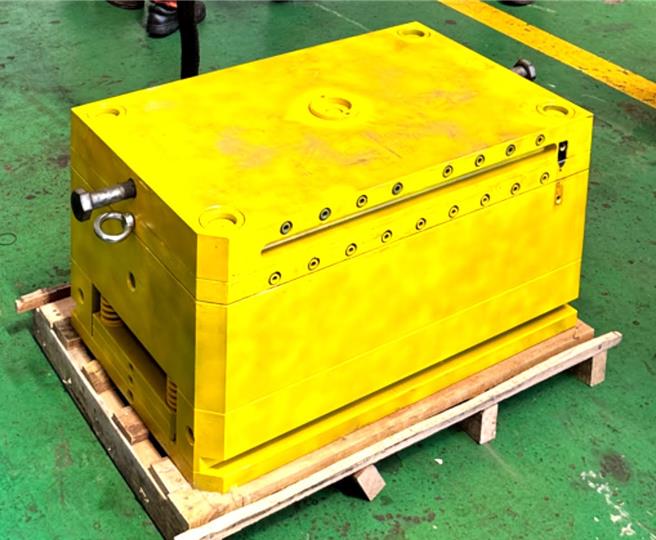 财政部关务署基隆关16日表示，今年1至6月已查获11起毒品走私案，起出毒品总重高达近600公斤，市价超过新台币12亿元。（基隆关提供／张志康基隆传真）