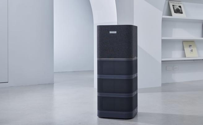 全新「Honeywell X1000 航太級超淨化空氣清淨機」，建議售價為4萬9900元。（恆隆行提供／古明弘台北傳真）