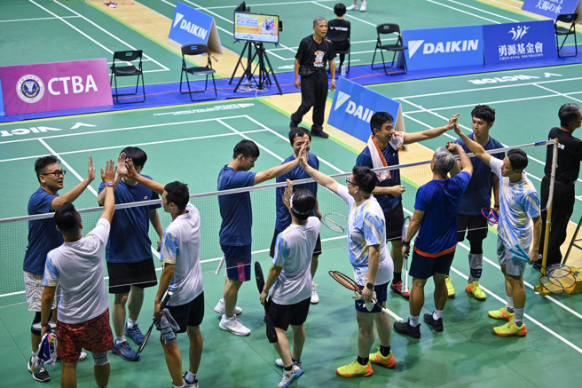 超级达克杯羽球赛强力号召企业组队，70支队伍以球会友。（资料照／中华羽协提供）