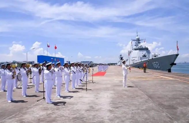 中共海军南寧号也参加了这次中俄「联合海上-2024」军事演习。（图／学习军团）