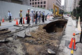 楊文科任內前工務處長涉貪 驚見 「寶藏圖」起出1483萬現金