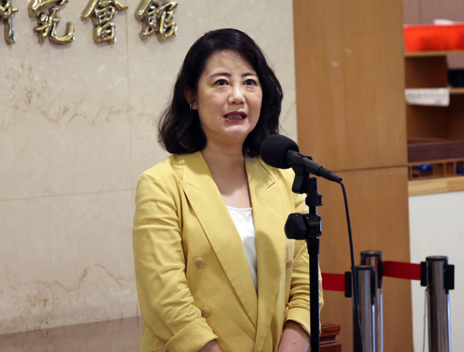 民进党立法院党团干事长吴思瑶17日在立法院受访。（姚志平摄）