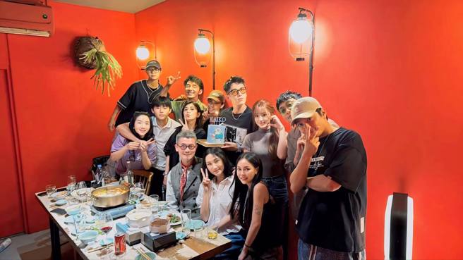 舒华上月参加柯震东的生日派对，意外引爆争议。（图／柯震东threads）