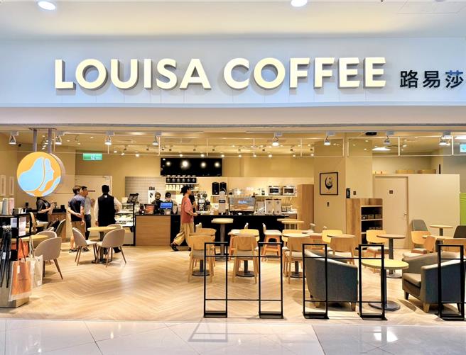 路易莎16日於京站1樓台北轉運站全新開幕。（京站提供／朱世凱台北傳真）