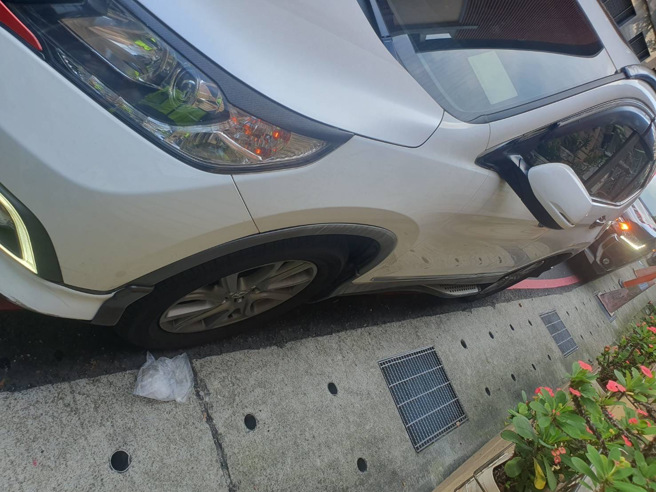 肇事车辆。（图 / 刘咏韵翻摄）