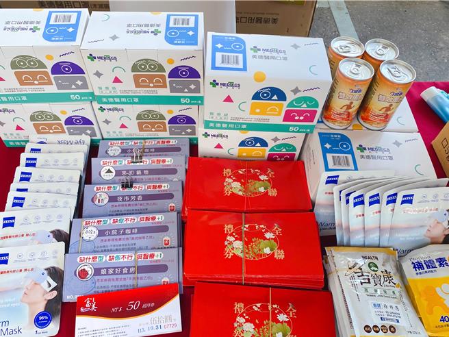 此次有來初鍋物、牛麵、宜蘭縣活力關懷協會、宜蘭縣記者協會等，逾20家在地餐飲業者及民間企業相挺贊助禮品，鼓勵民眾踴躍捐血。（羅東博愛醫院提供／吳佩蓉宜蘭傳真）