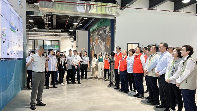 人工智慧（AI）浪潮下，行政院长卓荣泰日前率队到台南沙崙智慧绿能科学城参访。（本报资料照片）