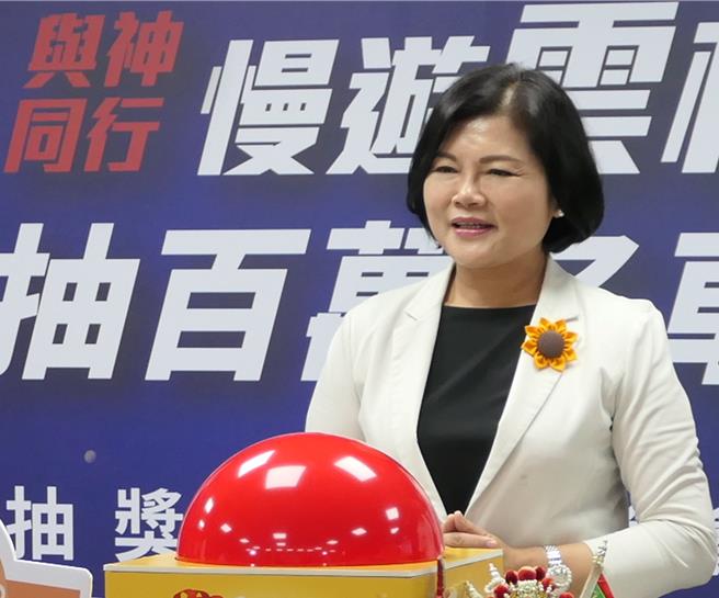 立法院通过提高公粮收购价，云林县长张丽善（见图）17日表示收购价提高对农民帮助很大，希望农业部尽速拟定相关实施办法，农民才能安心。（张朝欣摄）