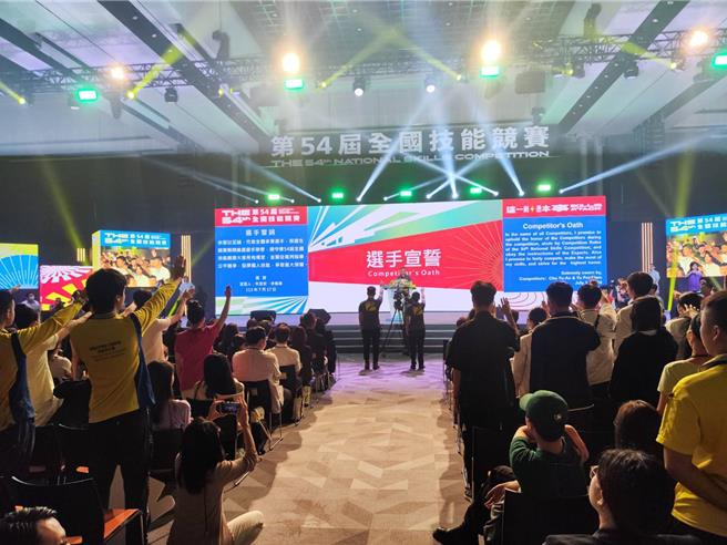 今年第54届全国技能竞赛，不仅使用南港展览馆1、2馆超过7万平方公尺的竞赛场地，竞赛职类共计69个职类，规模更为歷年之最。（林良齐摄）