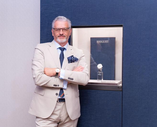 寶璣執行長Lionel a Marca專程來台為台北101專賣店剪綵，分享寶璣最引為以傲的陀飛輪表。（吳松翰攝）