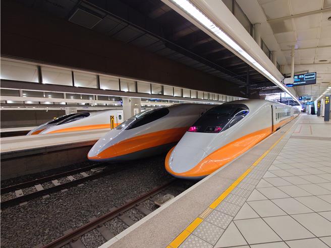 高鐵南延屏東日前進入高雄車站方案有望「敗部復活」，有民眾於公共政策參與平台提案希望高進入高雄車站，目前已獲超過1500人附議支持。（任義宇攝）