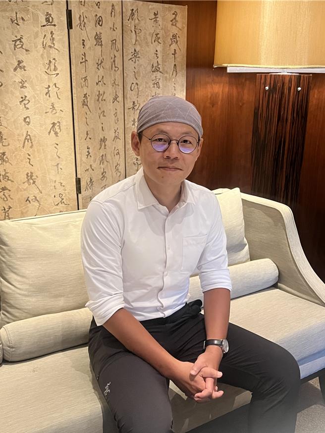 微电能源19日将登录兴柜，董事长王愍迪今与媒体分享公司业绩方向。(王玉树摄)