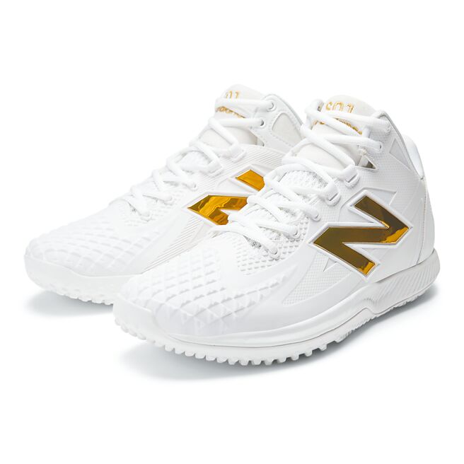 New Balance×大谷翔平首款簽名棒球訓練鞋，4280元。（New Balance提供）