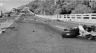 南迴清晨对撞车祸！重机骑士「人腿分离」当场命亡