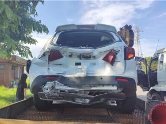 駕駛分心出事了！ 國1南高科段「大貨車事故」 幸無人傷亡