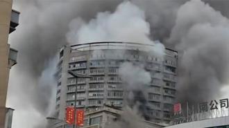 四川百貨商場大樓大火16死！業主九鼎集團董座背景曝光