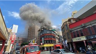 彰化火車站前大火！ 電風扇電線起火延燒民宅與店面