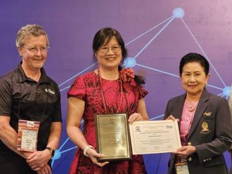 臺師大邱美虹名譽教授榮獲IUPAC化學教育終身貢獻獎 致力國際科學教育合作獲肯定