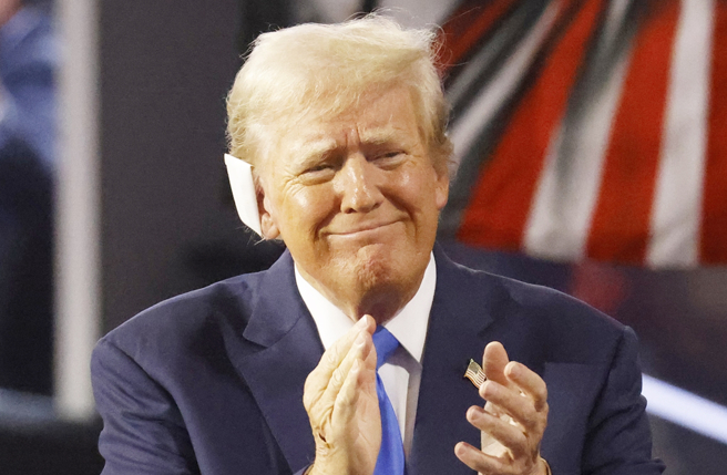 川普日前在專訪中指出台灣應該要付保護費。（圖／達志影像）