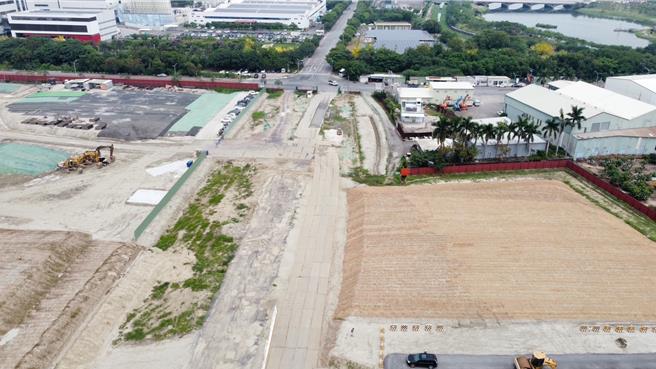 南科园区三期基地正积极扩建，目前已有15家厂商争相进驻。（南科管理局提供／宝智华台南传真）