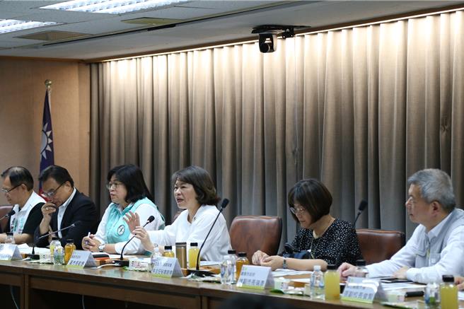 嘉義市長黃敏惠今天出席交通建設考察會議，爭取中央建設地方。（嘉市府提供／廖素慧嘉市傳真）