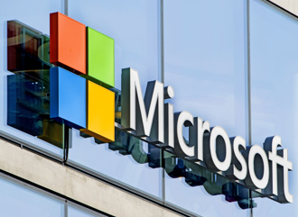 微軟大當機影響全球！上班族哀「可以下班了」