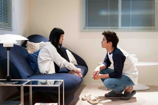 项婕如在片中有严重洁癖，要求林柏宏遵守。（图／华映提供）