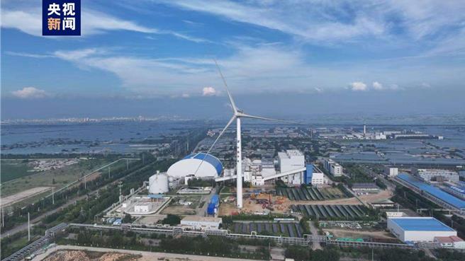 全球单机容量最大风电机组在辽寧营口启动发电。（大陆央视）
