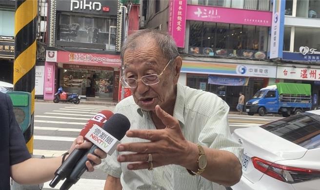 董念台19日前往警局說明，隨後被送往北檢。（警方提供）