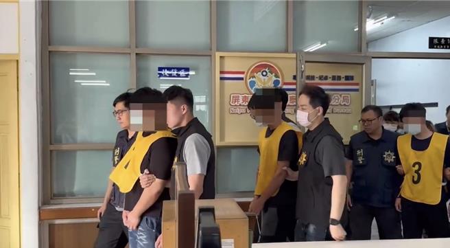 26岁王姓男子等人涉嫌于屏东县组诈欺洗钱水房，警方讯后移送侦办。（翻摄照片／洪靖宜高雄传真）